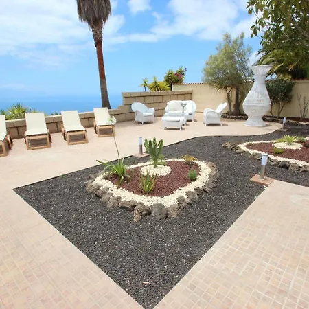 Herrenhaus In Chio By Interhome بيت للعطل