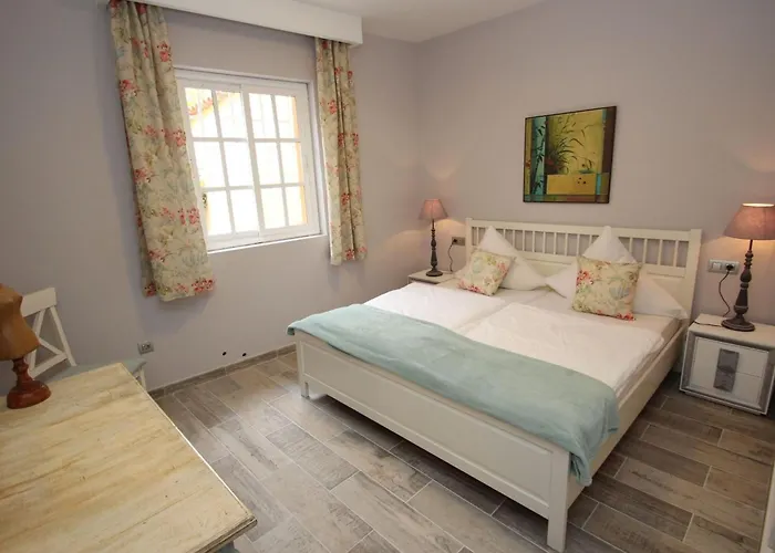 Herrenhaus In Chio By Interhome بيت للعطل غيا ذي إسورا