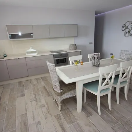 Herrenhaus In By Interhome