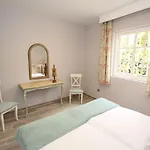 Herrenhaus In Chio By Interhome Nyaraló