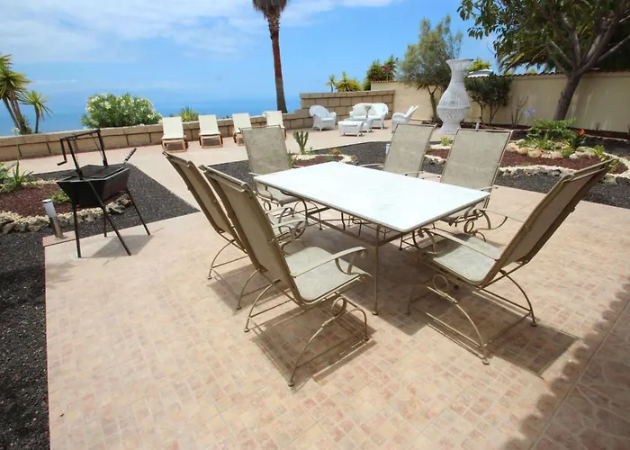 Herrenhaus In Chio By Interhome